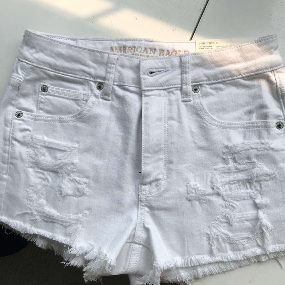 NEVER WARN white American Eagle Jean shorts